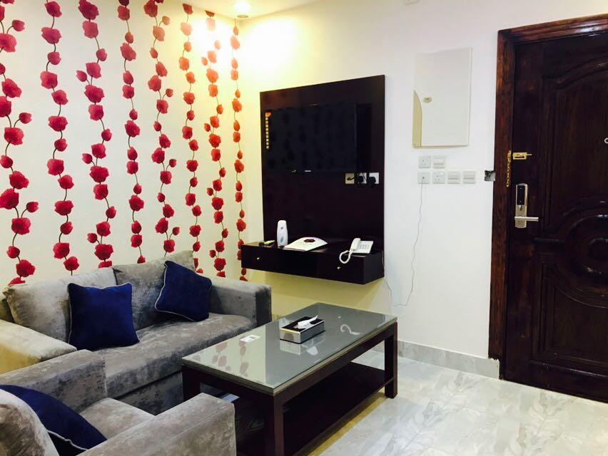 Dana North Aparthotel Ал Кураят Екстериор снимка