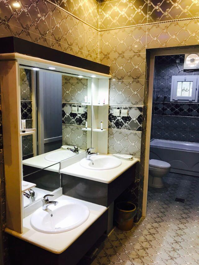Dana North Aparthotel Ал Кураят Екстериор снимка
